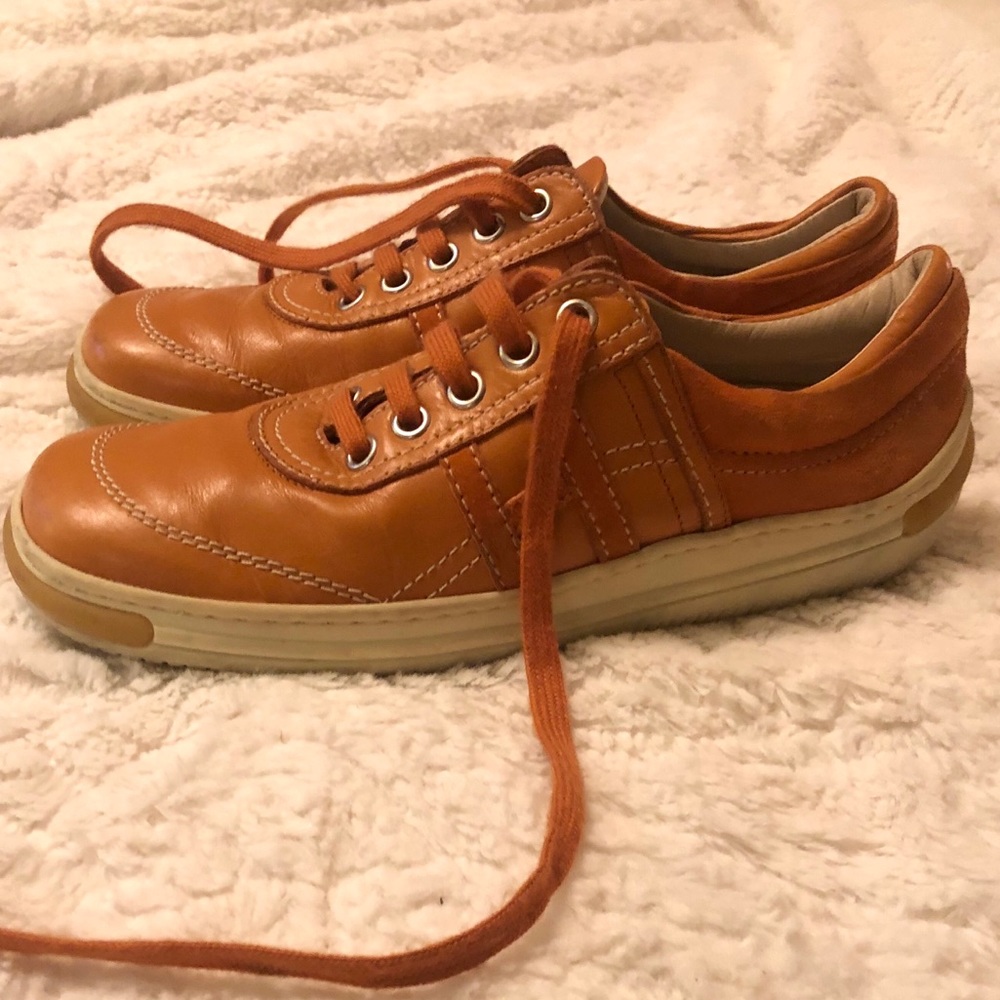 Hogan sneakers size 6